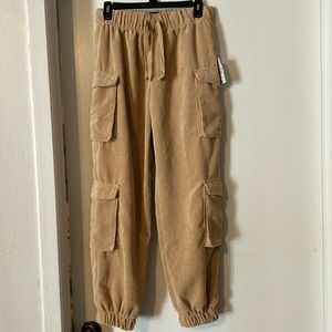 Forever 21 khaki cargo joggers